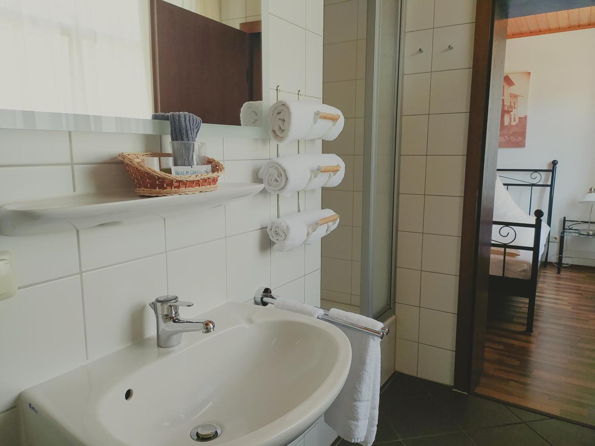 Dorfschaenke Deggendorf Hotel & Apartmenthaus & Biergarten, E-Bike-Verleih Kostenlos חדר תמונה