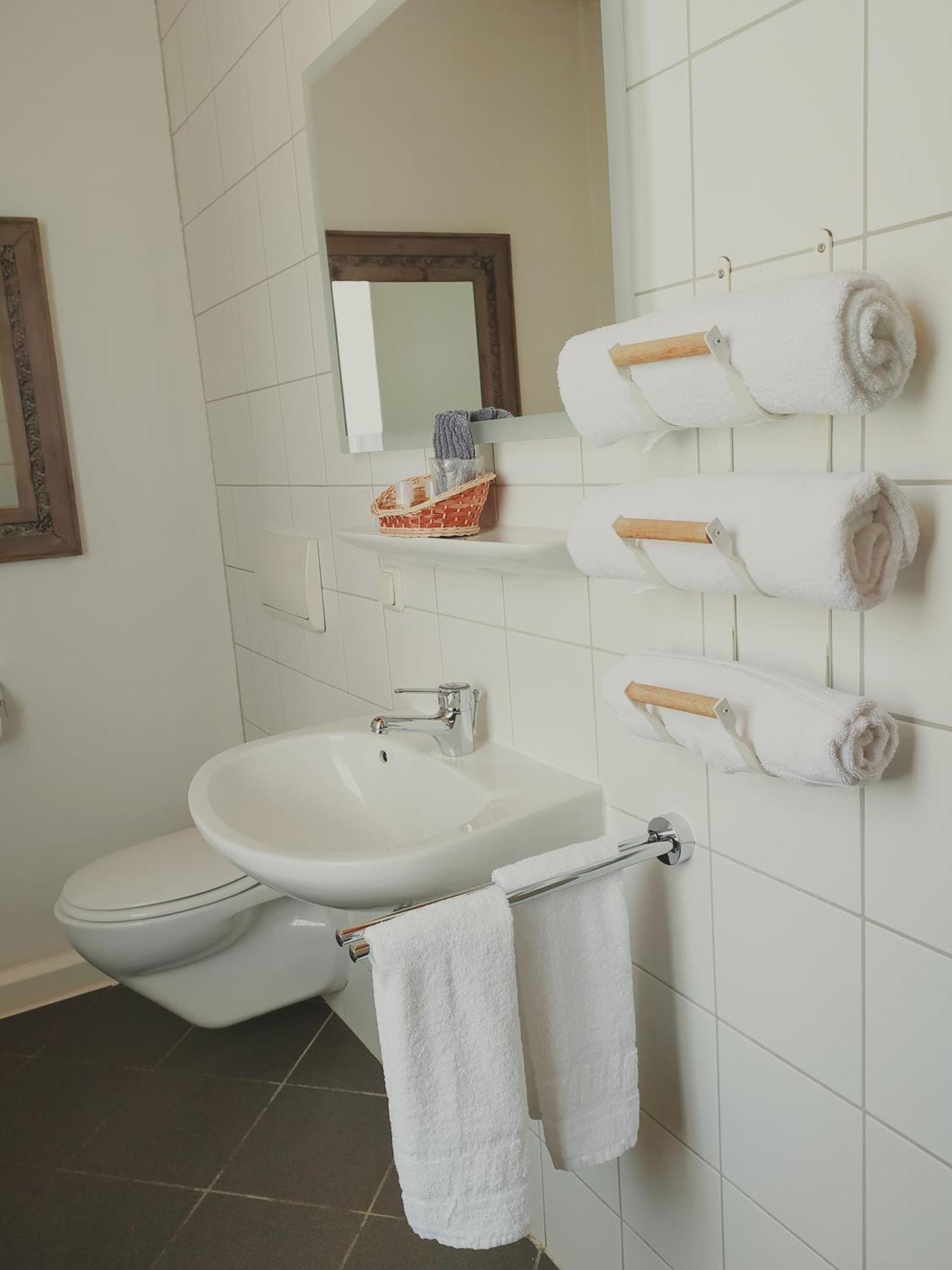 Dorfschaenke Deggendorf Hotel & Apartmenthaus & Biergarten, E-Bike-Verleih Kostenlos חדר תמונה