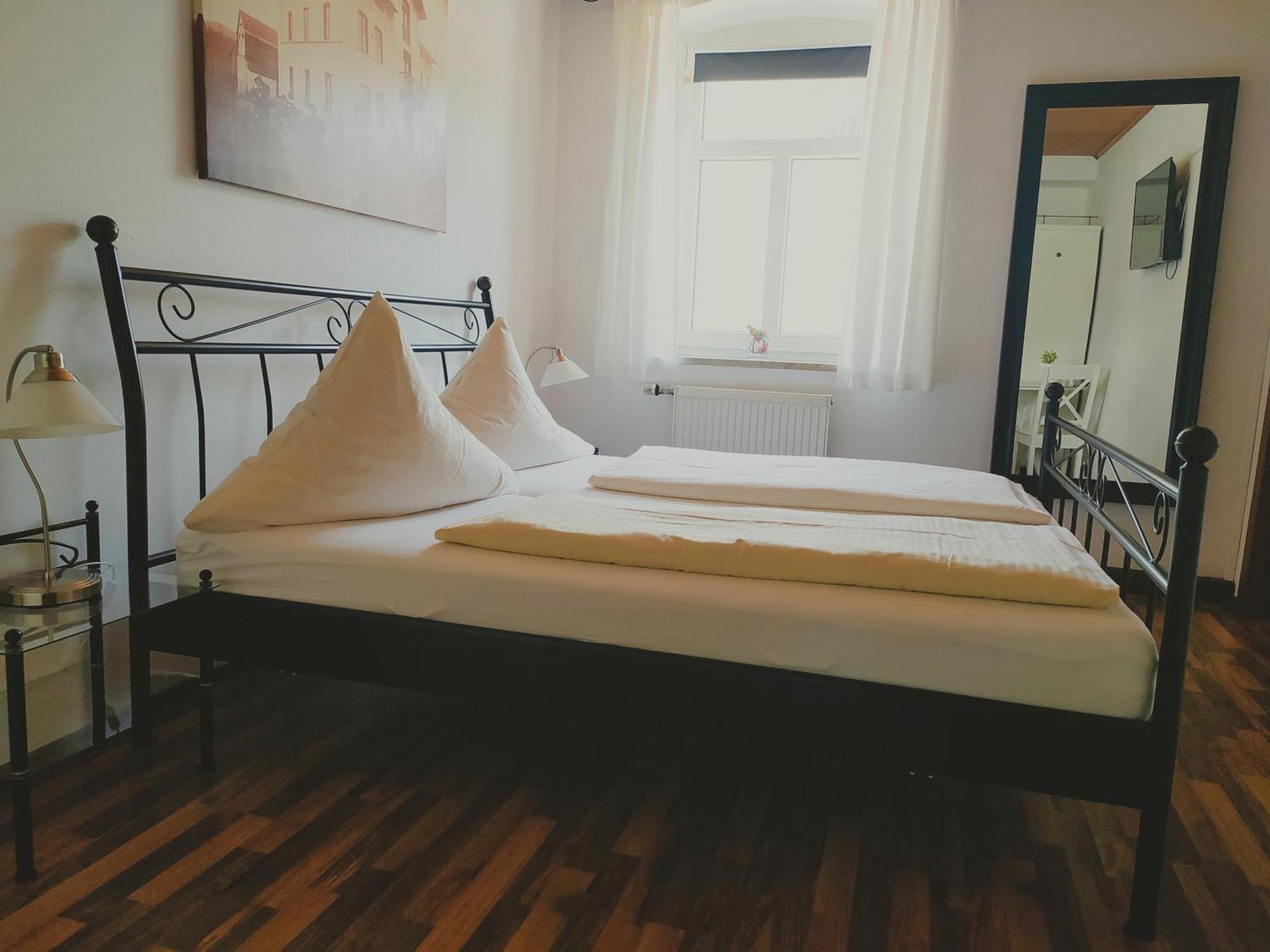 Dorfschaenke Deggendorf Hotel & Apartmenthaus & Biergarten, E-Bike-Verleih Kostenlos חדר תמונה